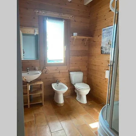 Des Etangs Glanville